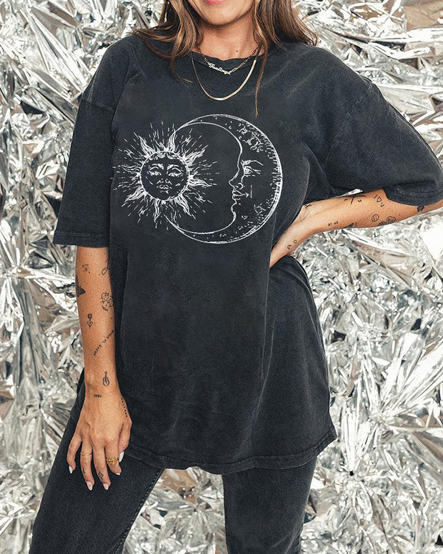 Plus Size Vintage Sun And Moon Graphic Street T-Shirt